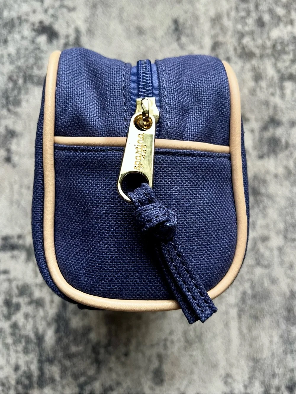 SPARTINA 449 Navy Travel Pouch Flagstick on Green